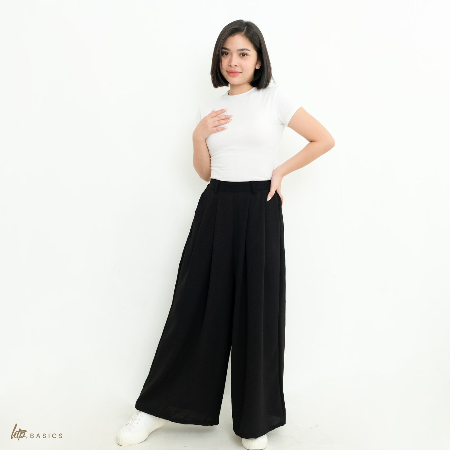 Wide Leg Crinkle Pants